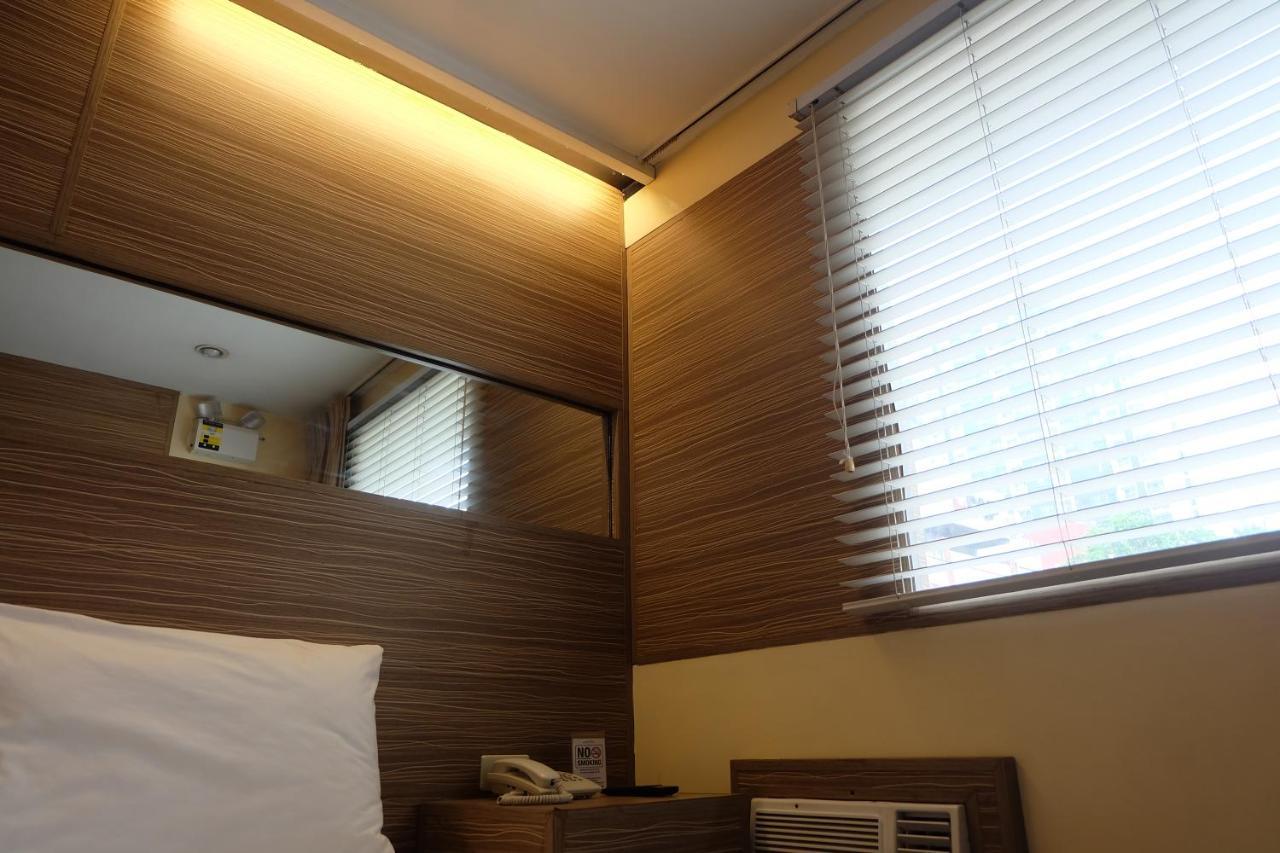Spaces Makati Hotel