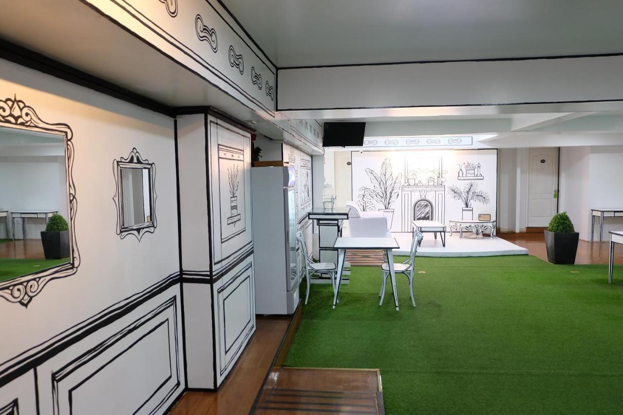 Hotel Spaces Makati 3*