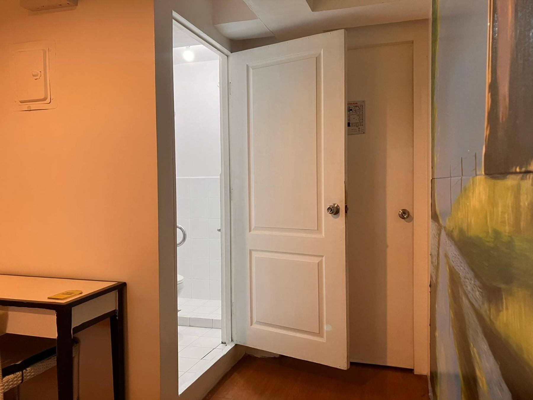 Spaces Makati Hotel 3*