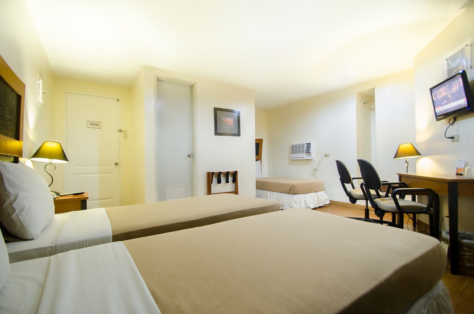 Hotel Spaces Makati 3*