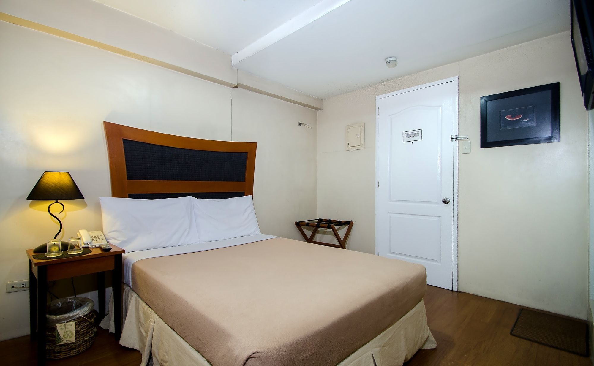 Spaces Makati Hotel